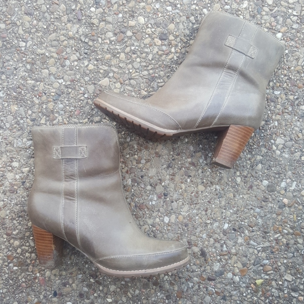 Antelope Olive Women's Zipper Boots Size 40